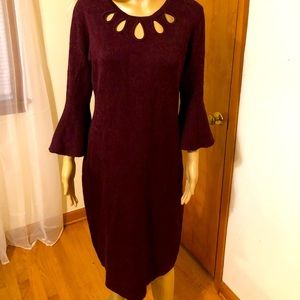 Taylor fitted maroon sweater dress with bell sleeves - size large